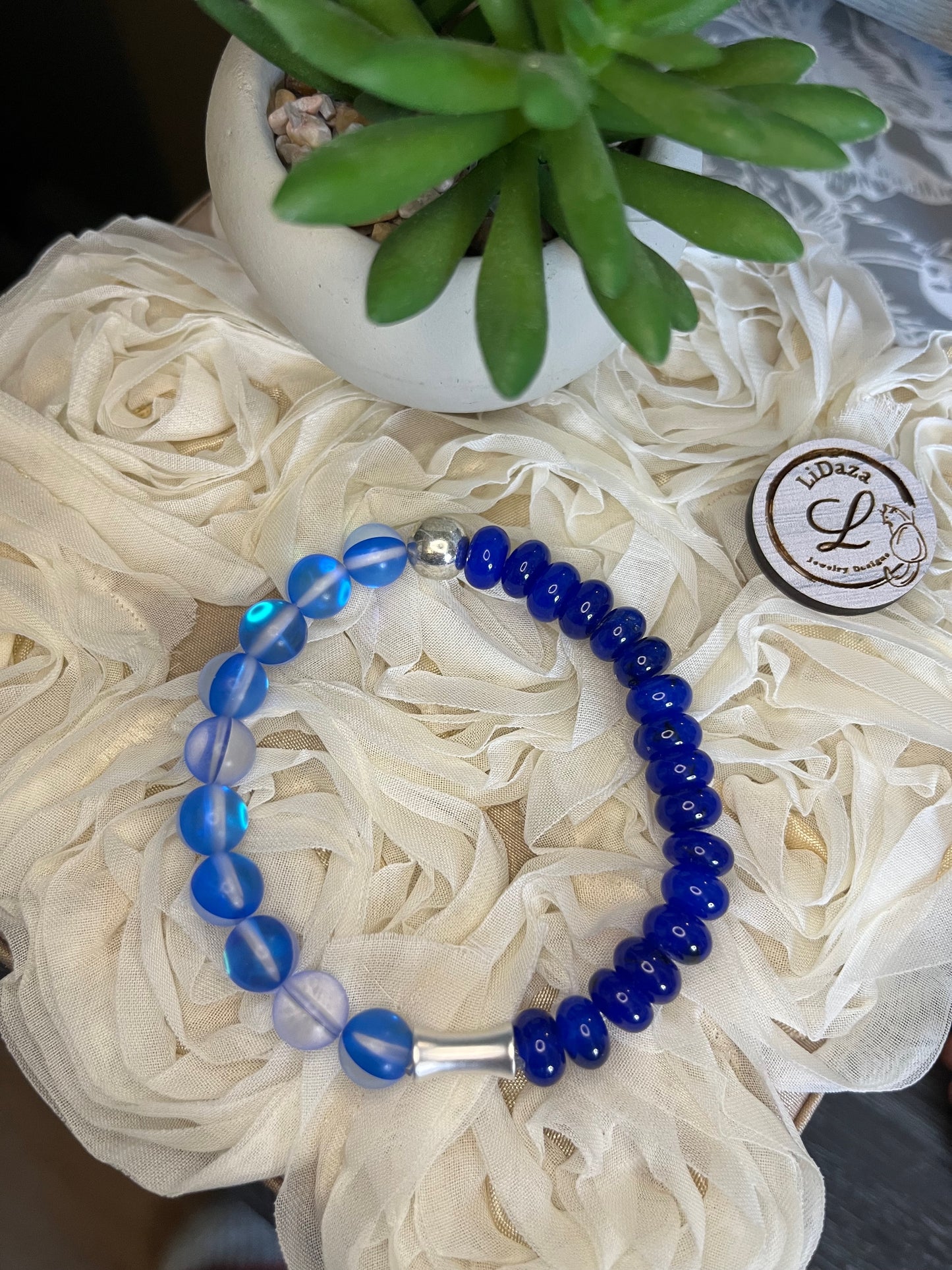 Blue jade/glass bracelet